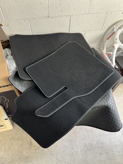 Tesla Model Y OEM Floor Mats