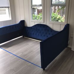 Deep Blue Velvet Upholstered Full/Double Daybed with Trundle | $350