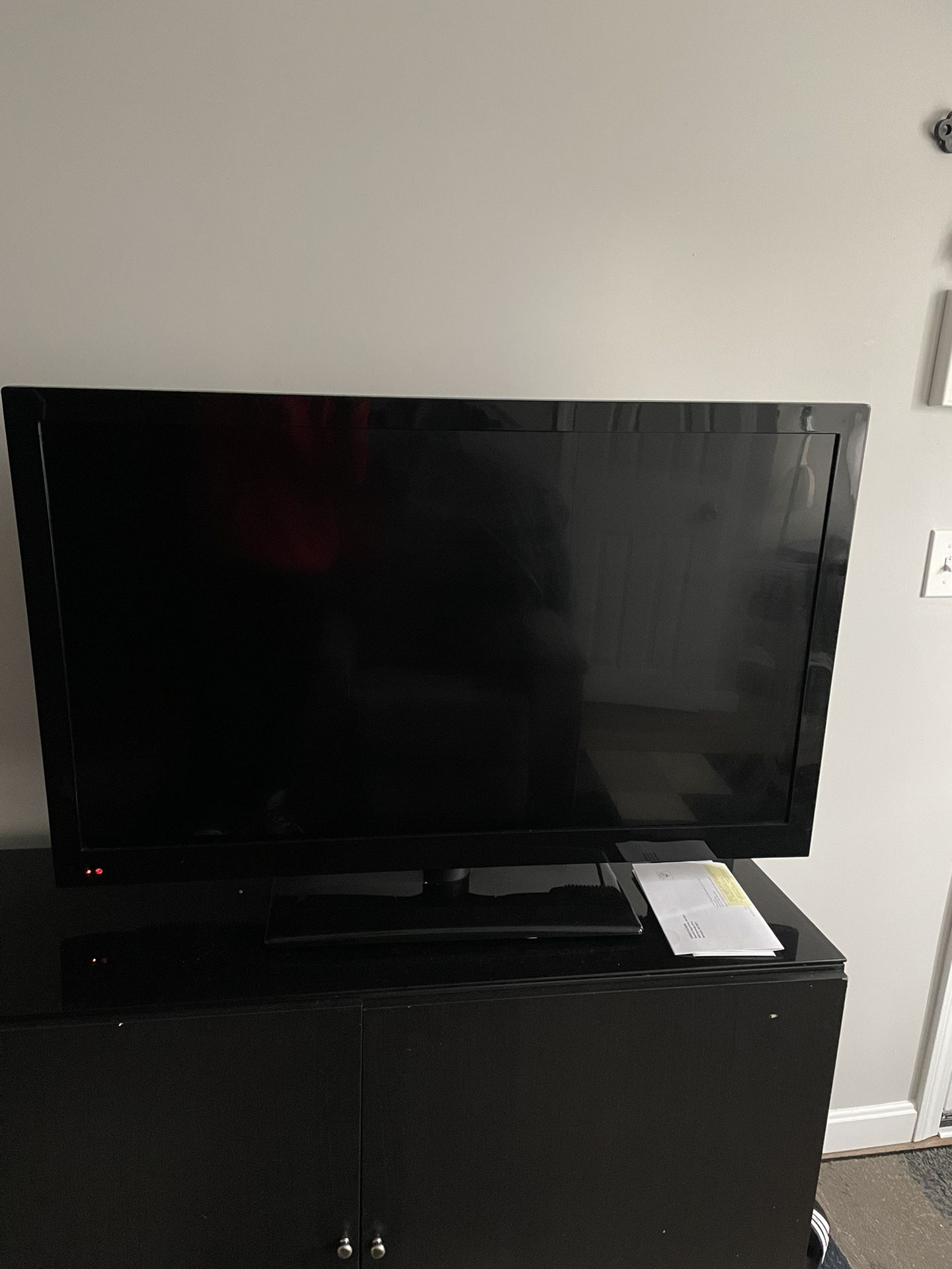 Tv No Remote 60 Or B.O.
