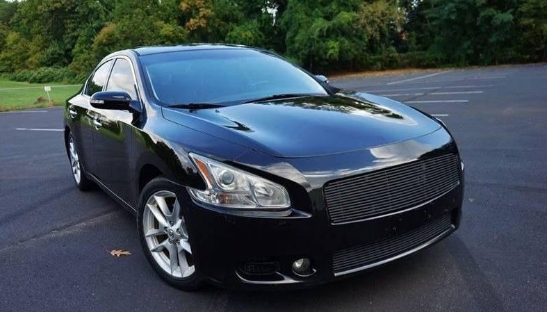 Like New Nissan MAXIMA 09 **