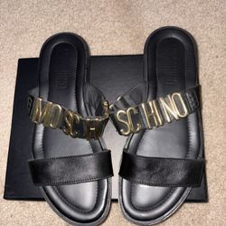Moschino sandals Size 11