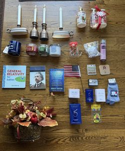Great deal!!! Lot 27 Knick knacks most new jewelry candles books body lotion etc. 