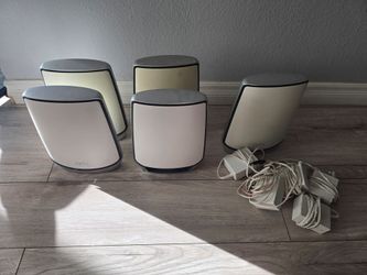 Netgear Orbi RBR850 and RBS850