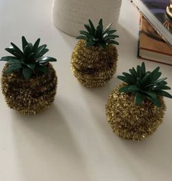 Pineapple decoration