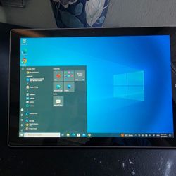 Surface Pro 8 Core I5 256gb Ram 8 Like New