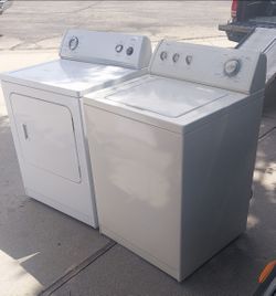 NICE! WHIRLPOOL WASHER AND DRYER SET.  Delivery Install