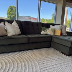 Sectional Instock