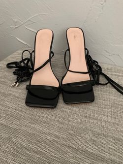 Woman’s Shoes size 6