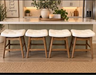 Set of 4 Cream Tufted Counter Height Bar Stools – Farmhouse Style