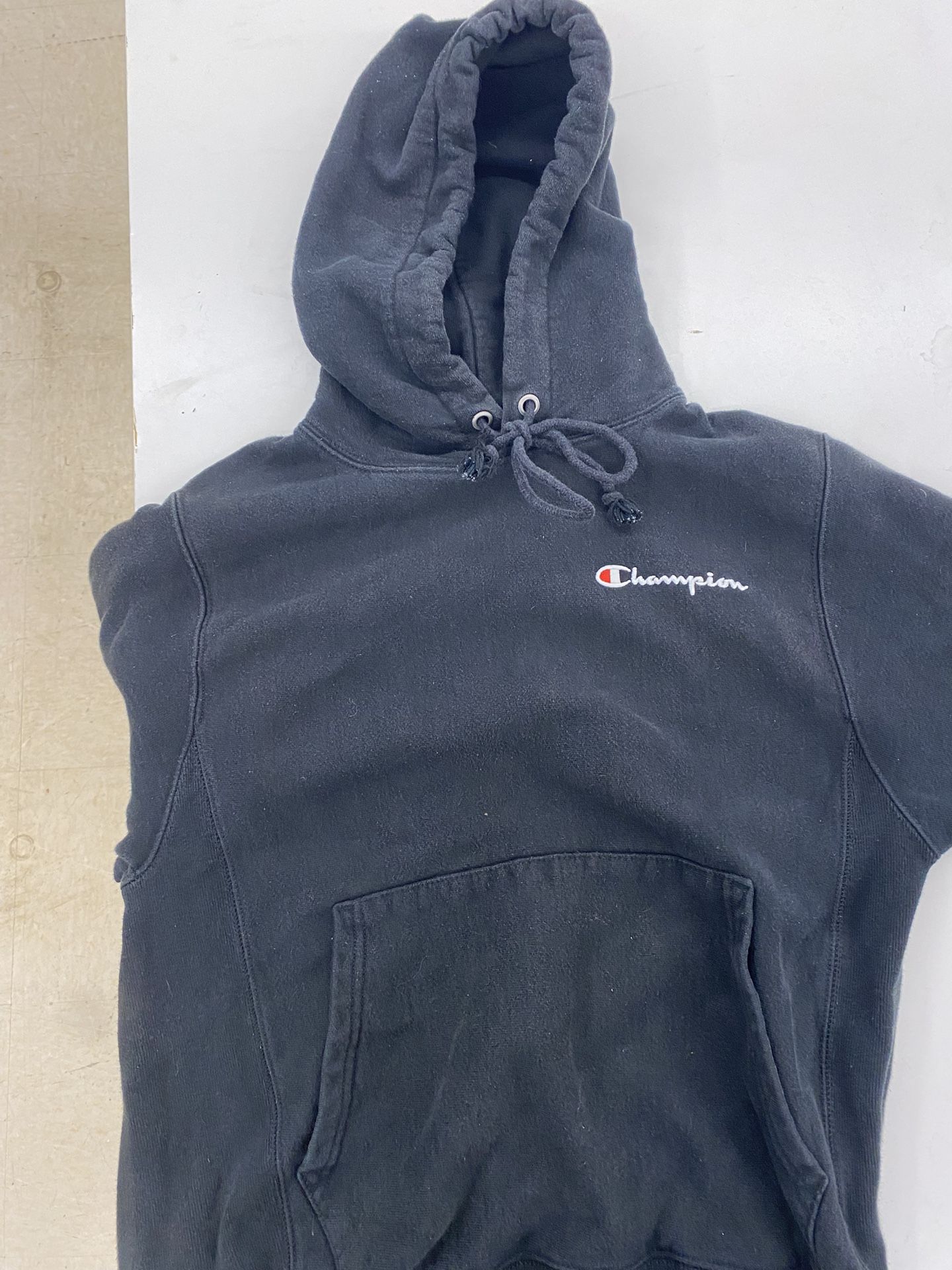 S black champion sweatshirt