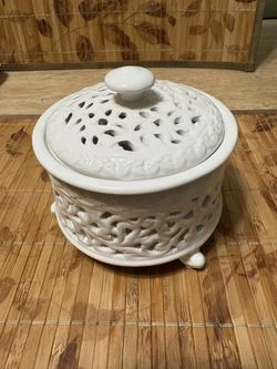 Small Ceramic Cover Candy Dish 