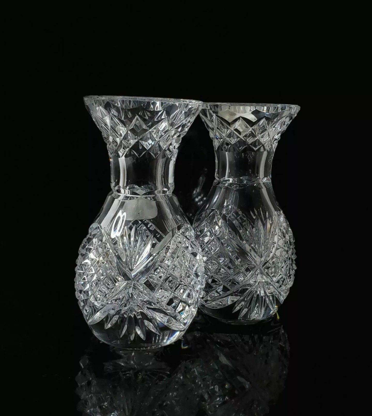 Heritage Crystal Set of 2 4" Vases New without Box