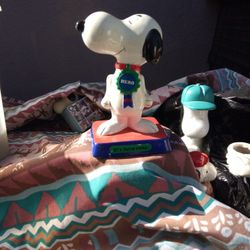 Snoopy Figurine Awards=It Is Hero Time==1971 National Figurine Syndicate 1971