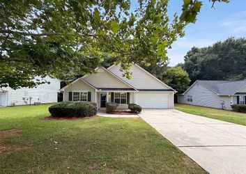 Unit C49 | 3 bd | 2 ba | 1211 sqft 10543 Crabtree Dr, Jonesboro, GA 30238