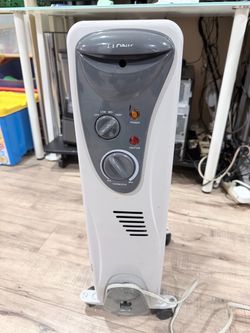 Pelonis Oil-Filled Electric Radiator Space Heater – Quiet & Warm!