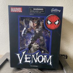 Marvel Venom Pvc Diorama Brand New