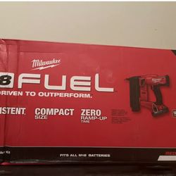Milwaukee M18 Fuel 18V Cordless Nailer Kit - 274621CT