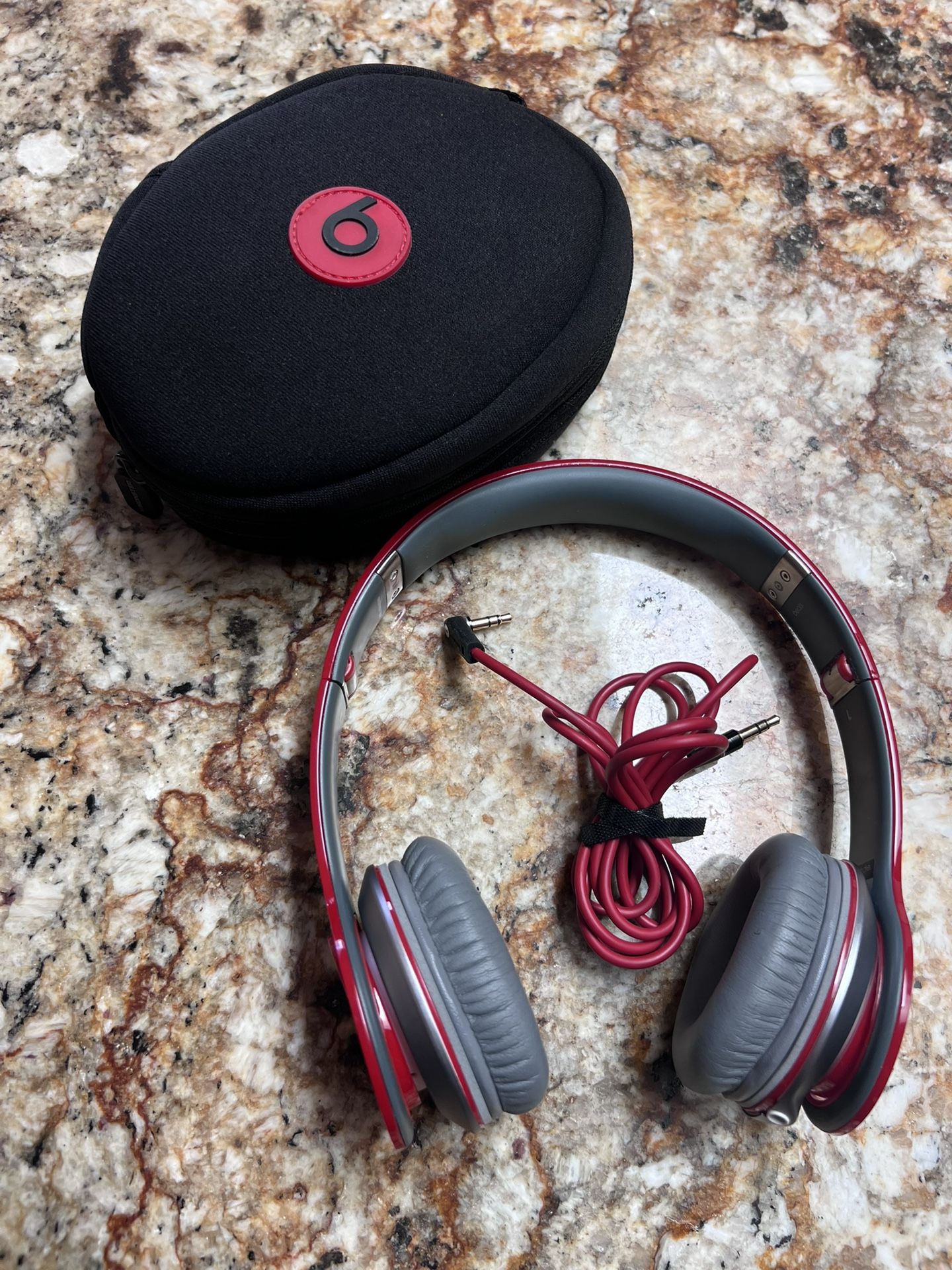 Wired Beats Solo HD Red with Case and Cord
