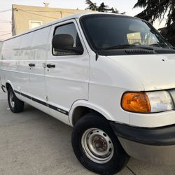 2001 Dodge Ram Van