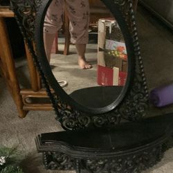 Cute Vintage Mirror And Shelf
