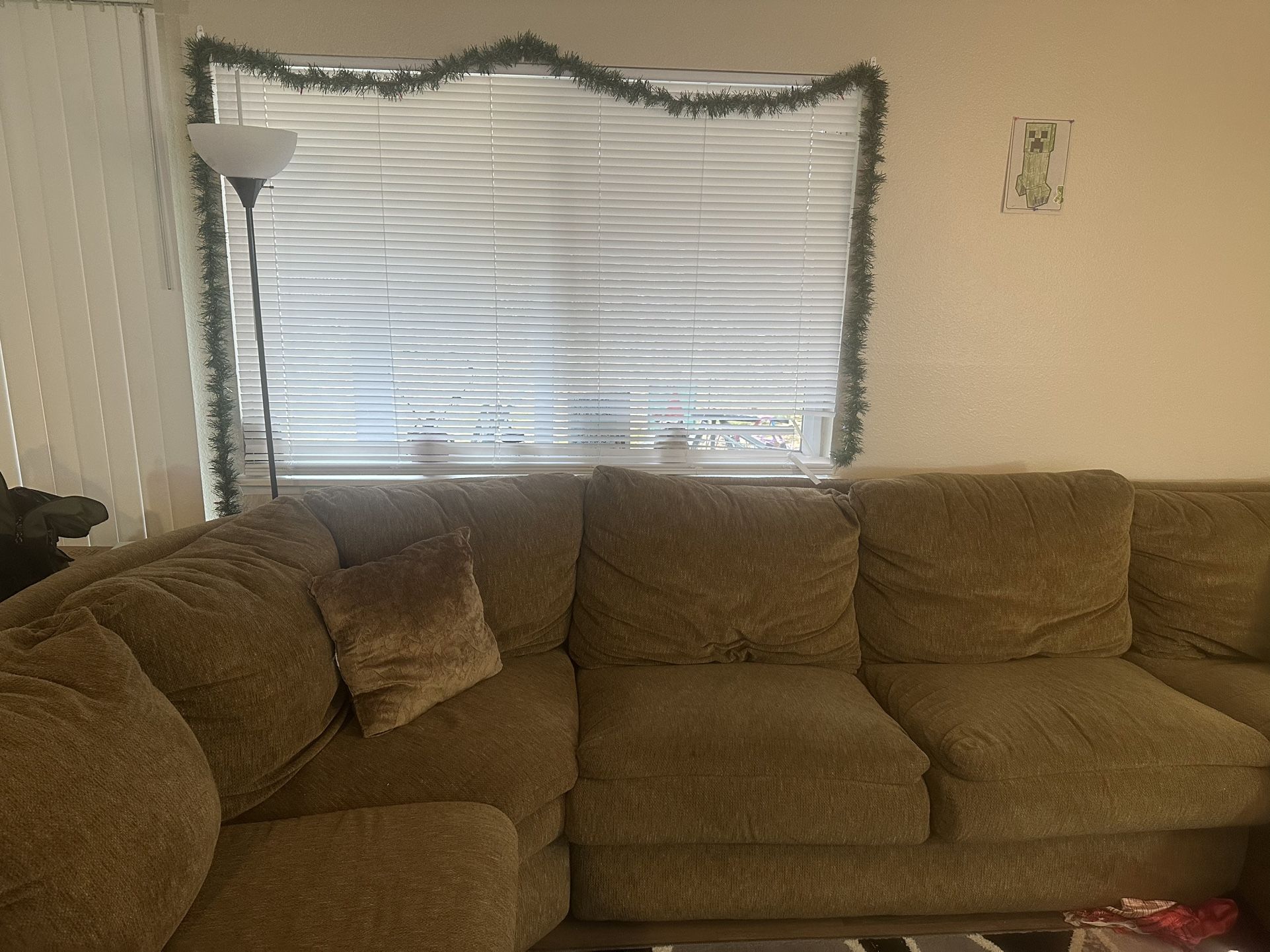 Big Sectional Couch With Chaise