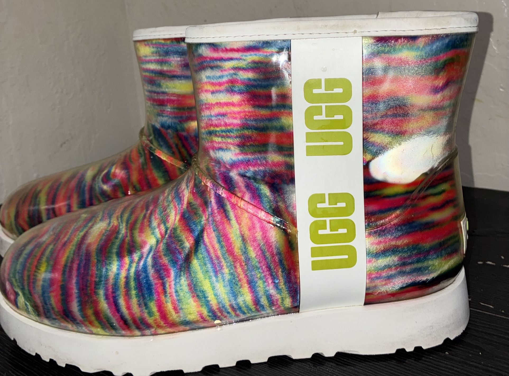 woman ugg boots size 10