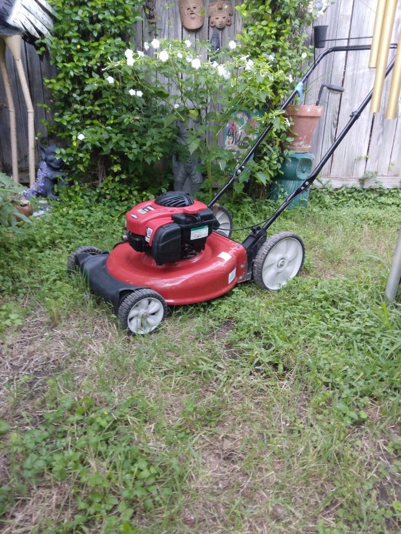 Push Mower Craftsman Gold Series San Antonio Texas $199 Available Yes Works Yes . Near Ingram Mall