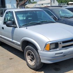 Chevy S-10 Sport Standart Manual 