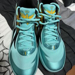 M.E.L.O Basketball Shoes 