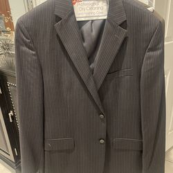 Men’s Charcoal Gray striped Suit 44r/w38