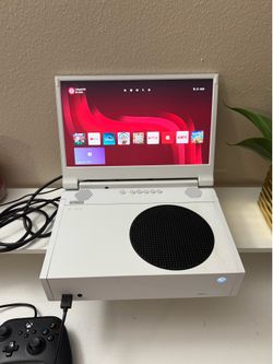 Xbox series S with Screen