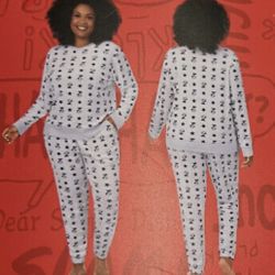 Snoopy Peanuts Pajamas Set Womens 2 Pc Velour Top & Lounge Pants Size M (8-10)