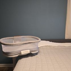 Halo Swivel Bassinet - Luxe Edition: With Extras