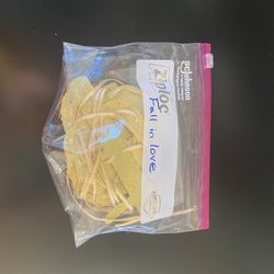 “Fall In Love” Gold Banner