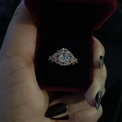 Elegant Engagement Ring Size 7