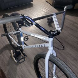 Maxxed Out Elite Bmx
