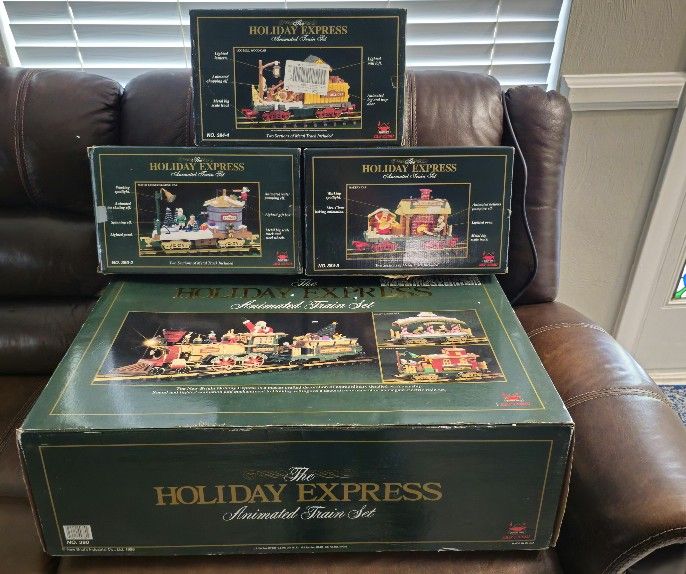 Vintage 1996 The Holiday Express animated train sets No.380 No.384-3 No.380-2 N