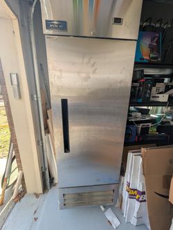 Artic Air Commercial Refrigerator