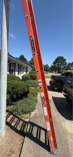 28 Foot Ladder