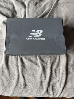 Used New Balance 574 In box Grey White