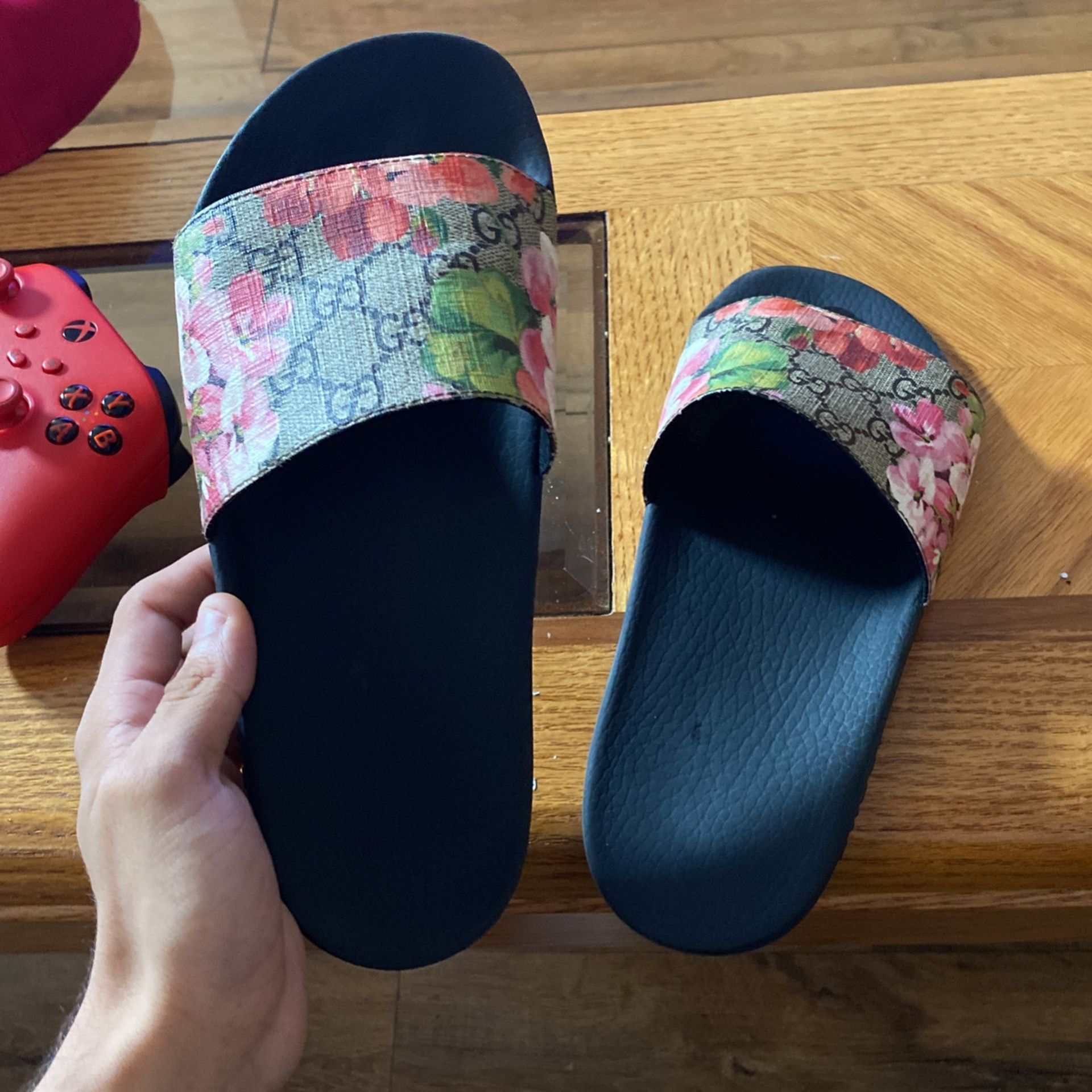 Real vs fake gucci shop bloom slides
