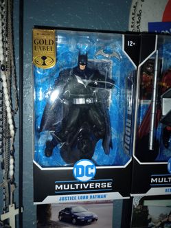 DC COLLECTORS ACTION FIGURES