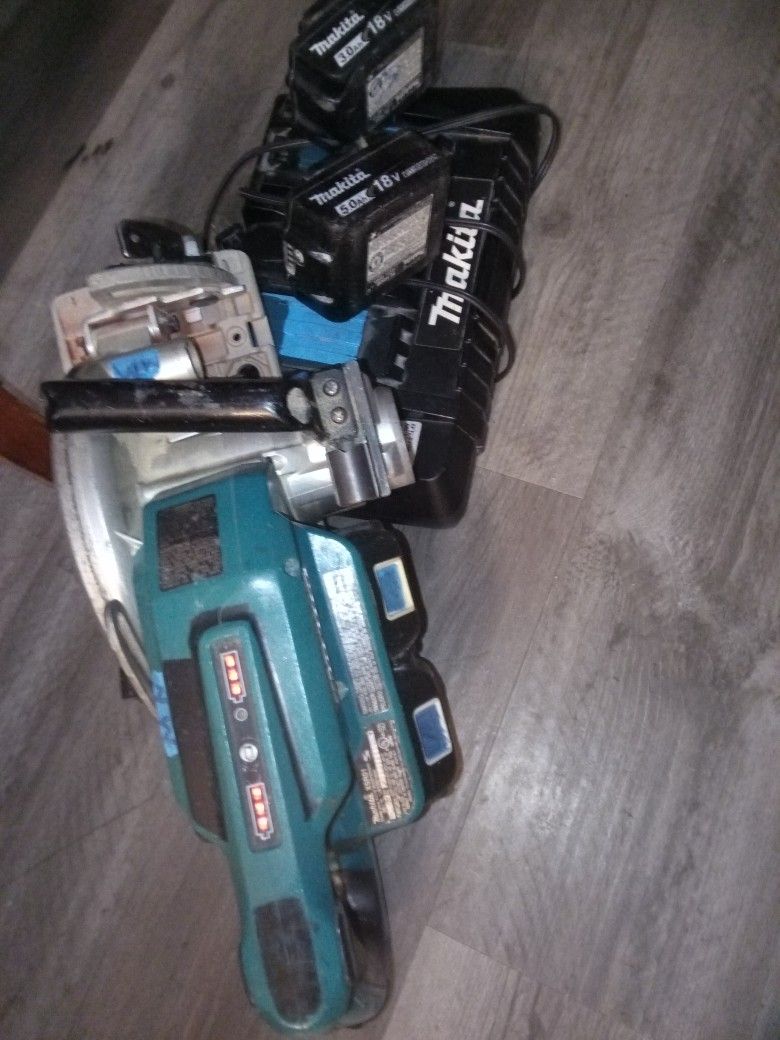 Makita Circular Saw XSR01 Dual Battery