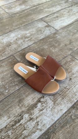 Steve Madden Sandals *NEW*