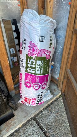 FREE R15 Pink insulation