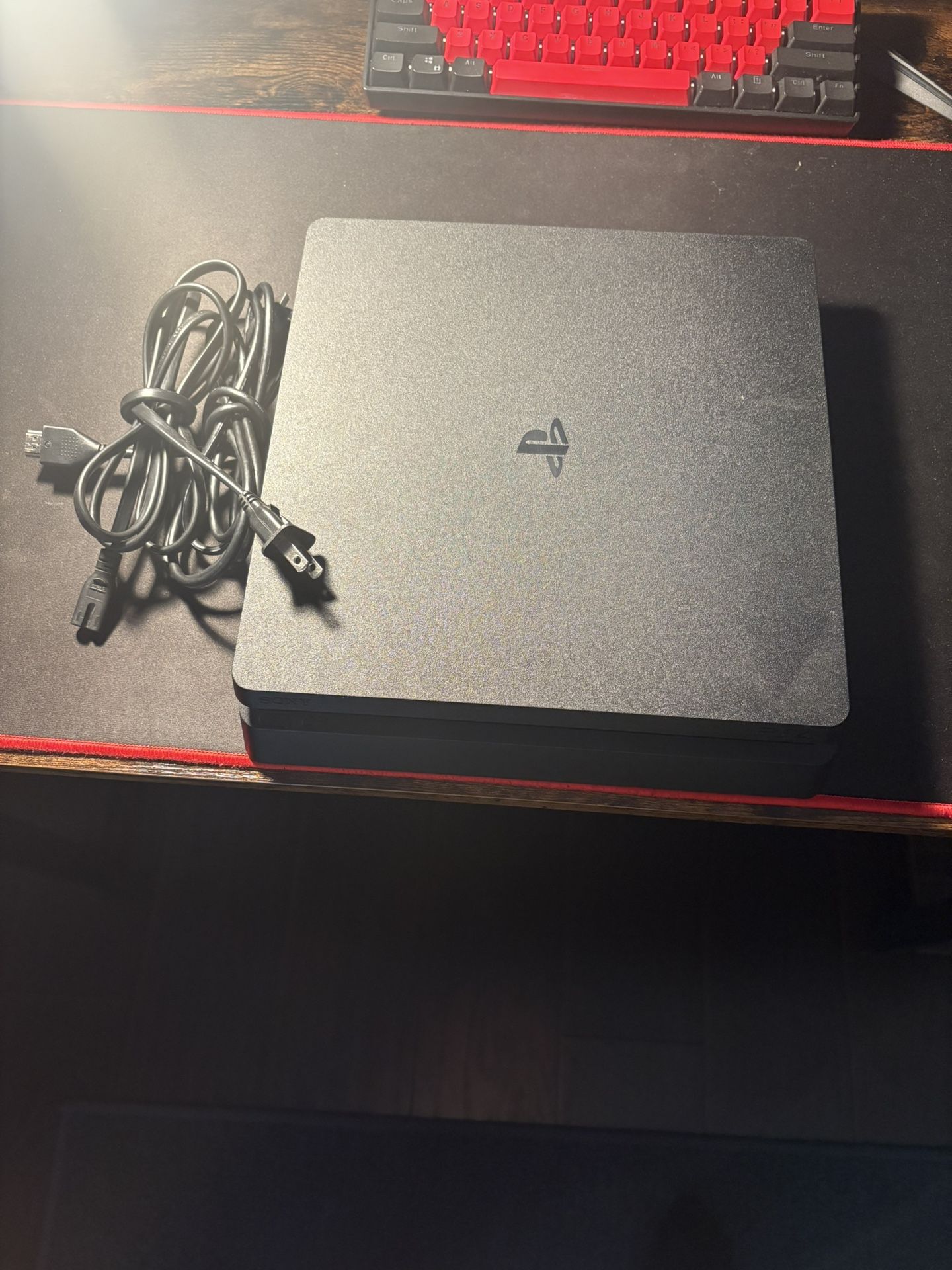 Ps4 slim 