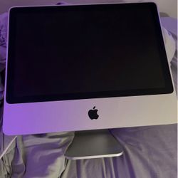 iMac Desktop w/ Keyboard & Mouse