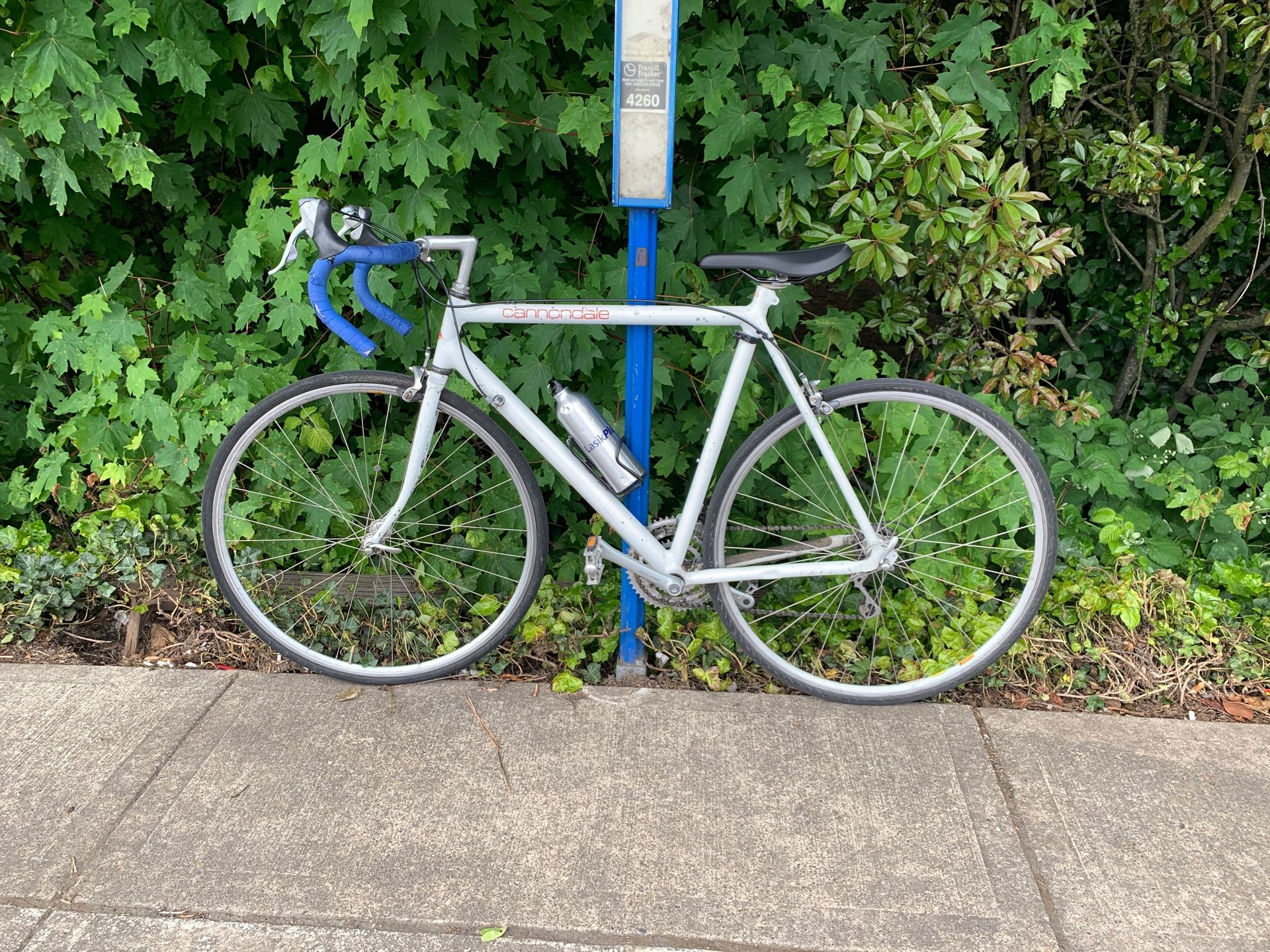 Cannondale road bike