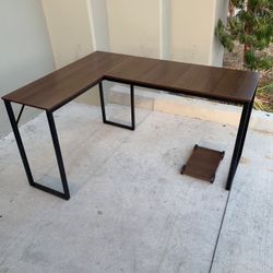 New In Box 57x44x30 Inch Tall L Shape Corner Office Computer Desk Table Brown Furniture 