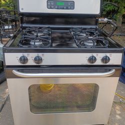 GE GAS RANGE STOVE